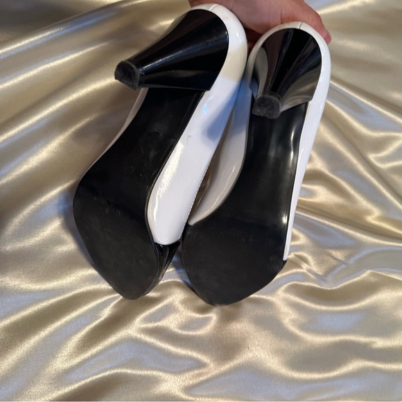 Chloe Vintage Shoes Size 7.5 like new - Picture 10 of 14